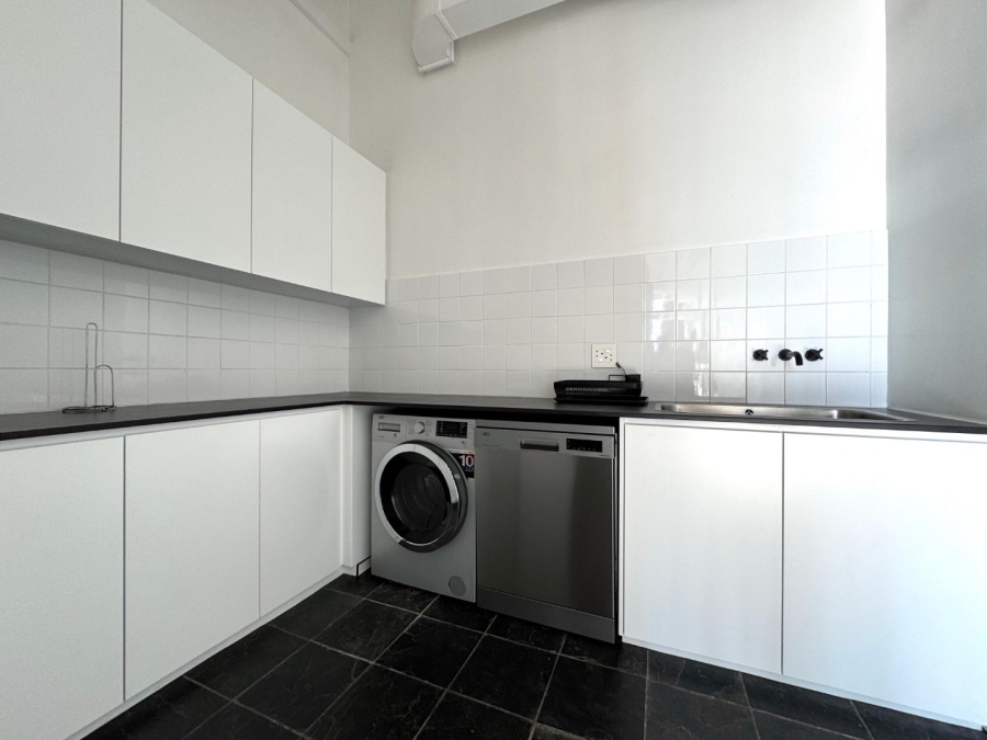 To Let 2 Bedroom Property for Rent in Salt River Western Cape